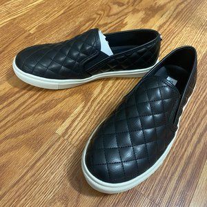 Girls Steve Madden slip on sneakers Size 5